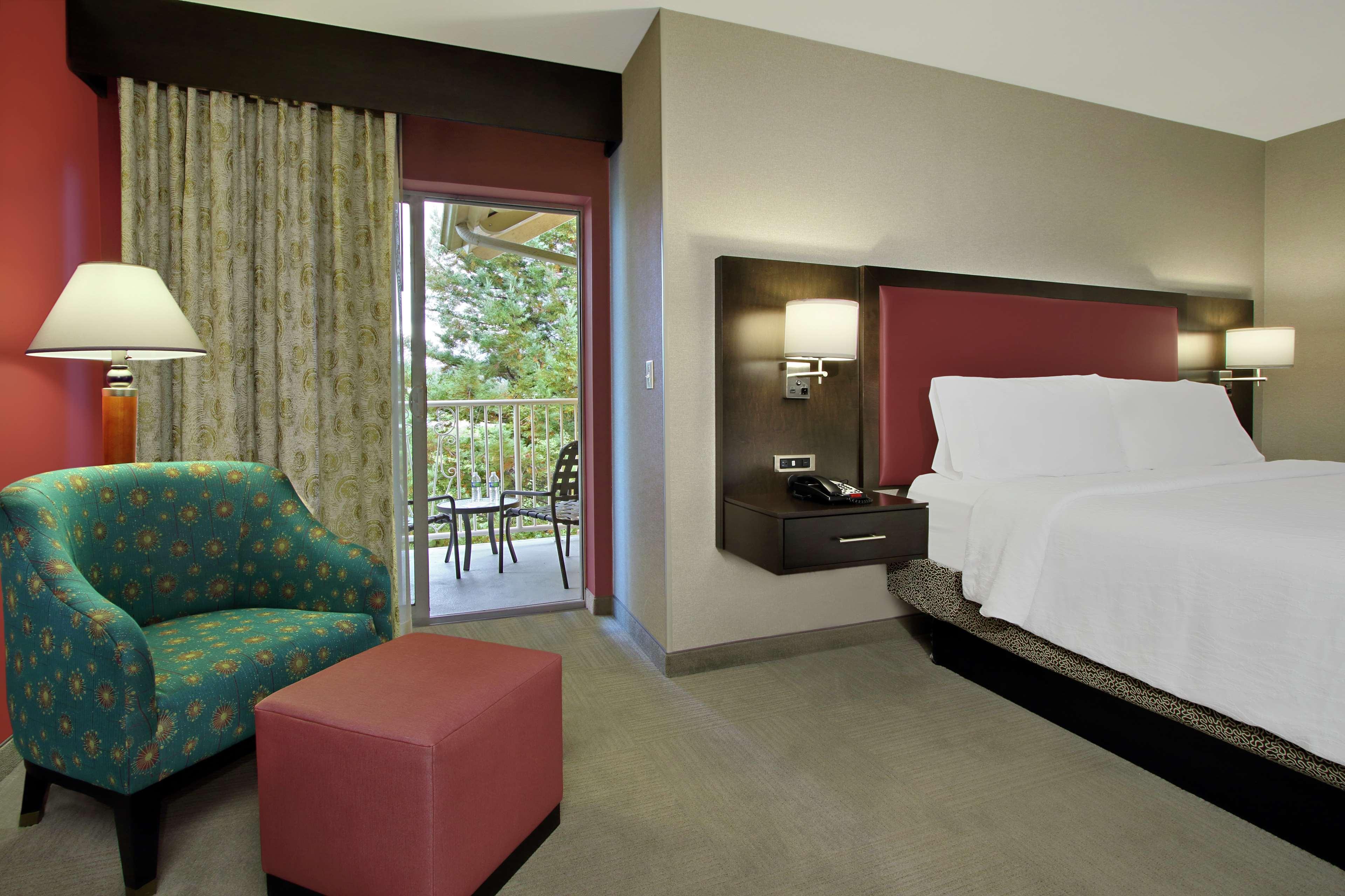 Hilton Garden Inn Sonoma County Airport Санта-Роза Экстерьер фото