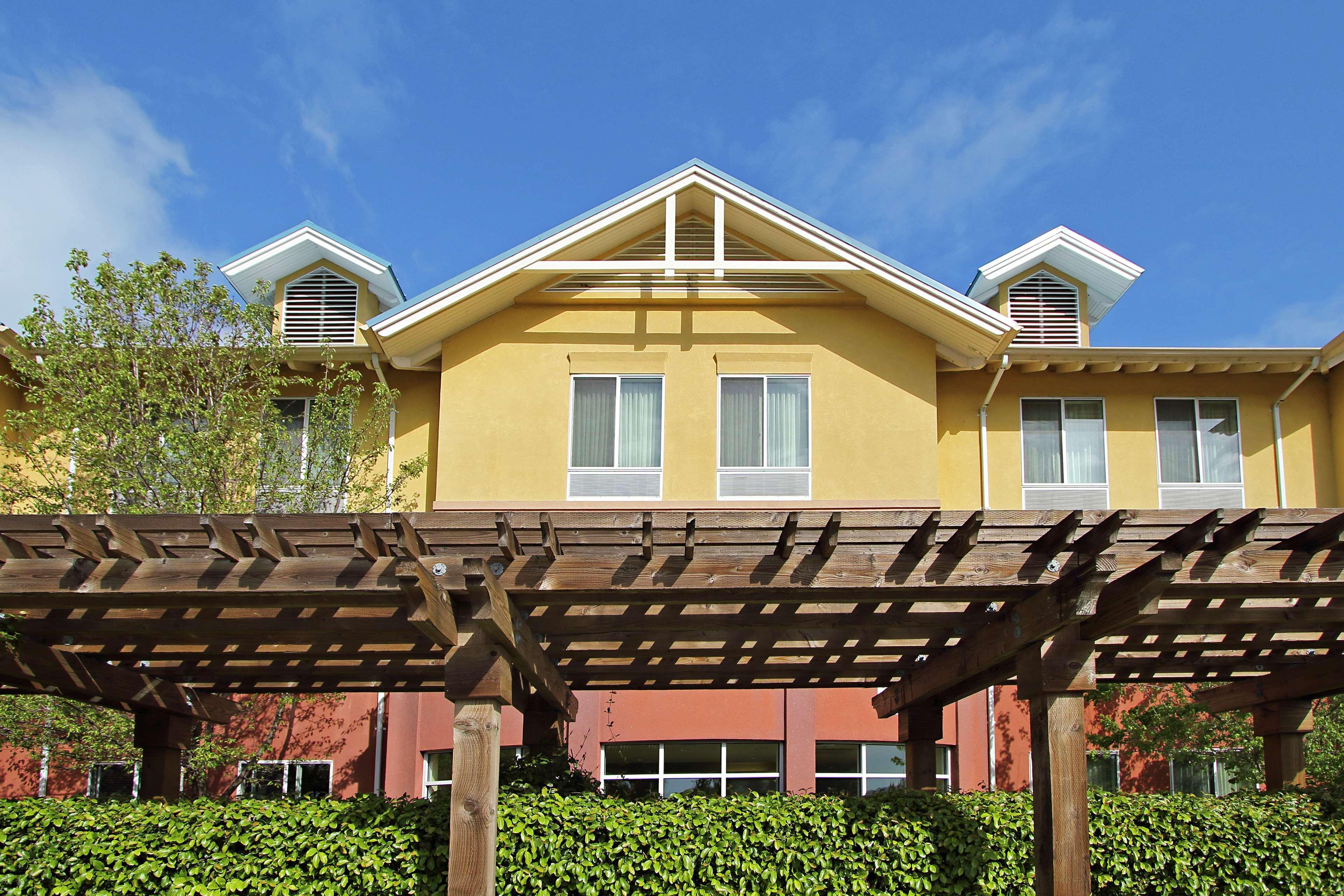 Hilton Garden Inn Sonoma County Airport Санта-Роза Экстерьер фото