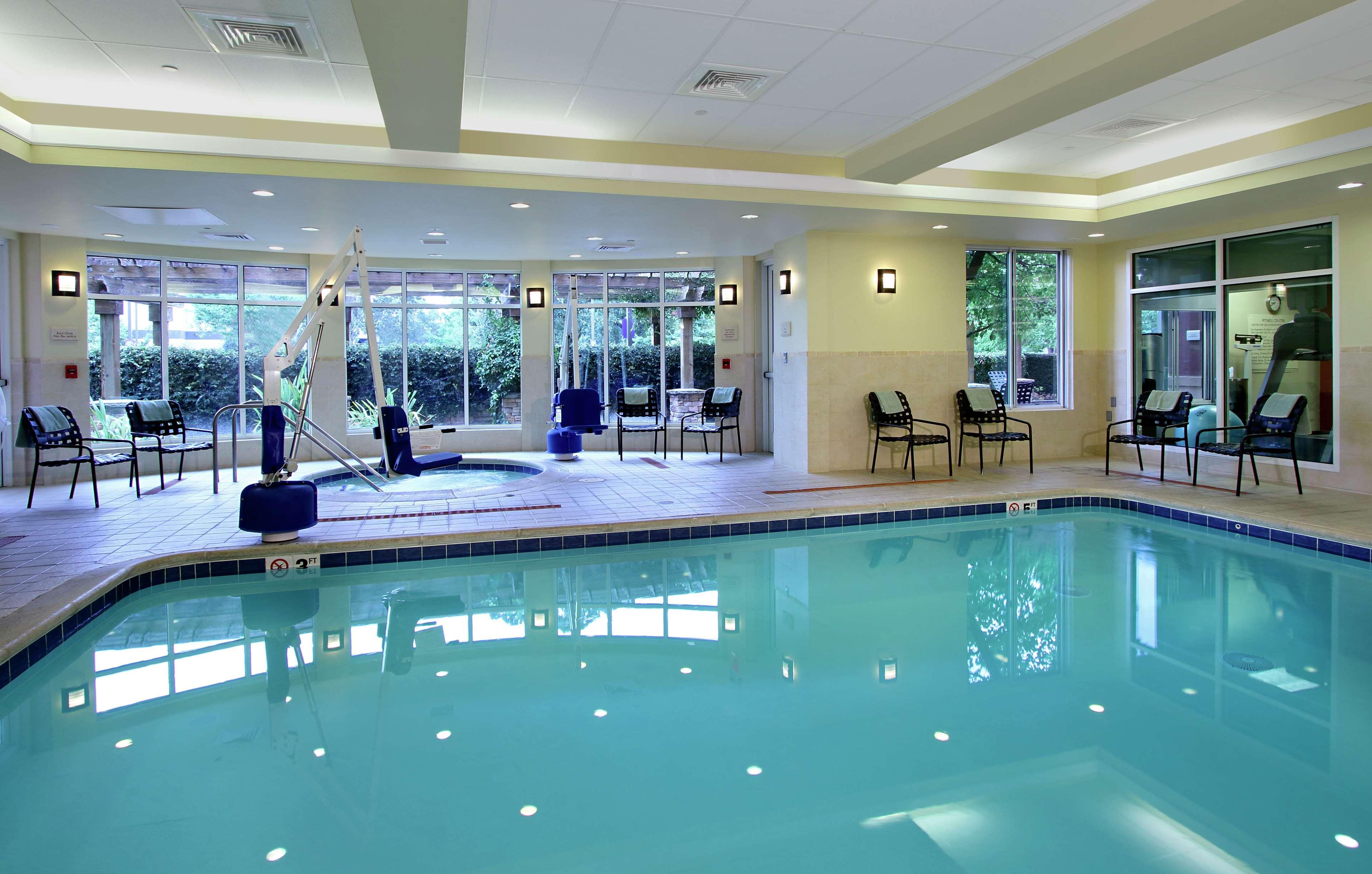 Hilton Garden Inn Sonoma County Airport Санта-Роза Экстерьер фото
