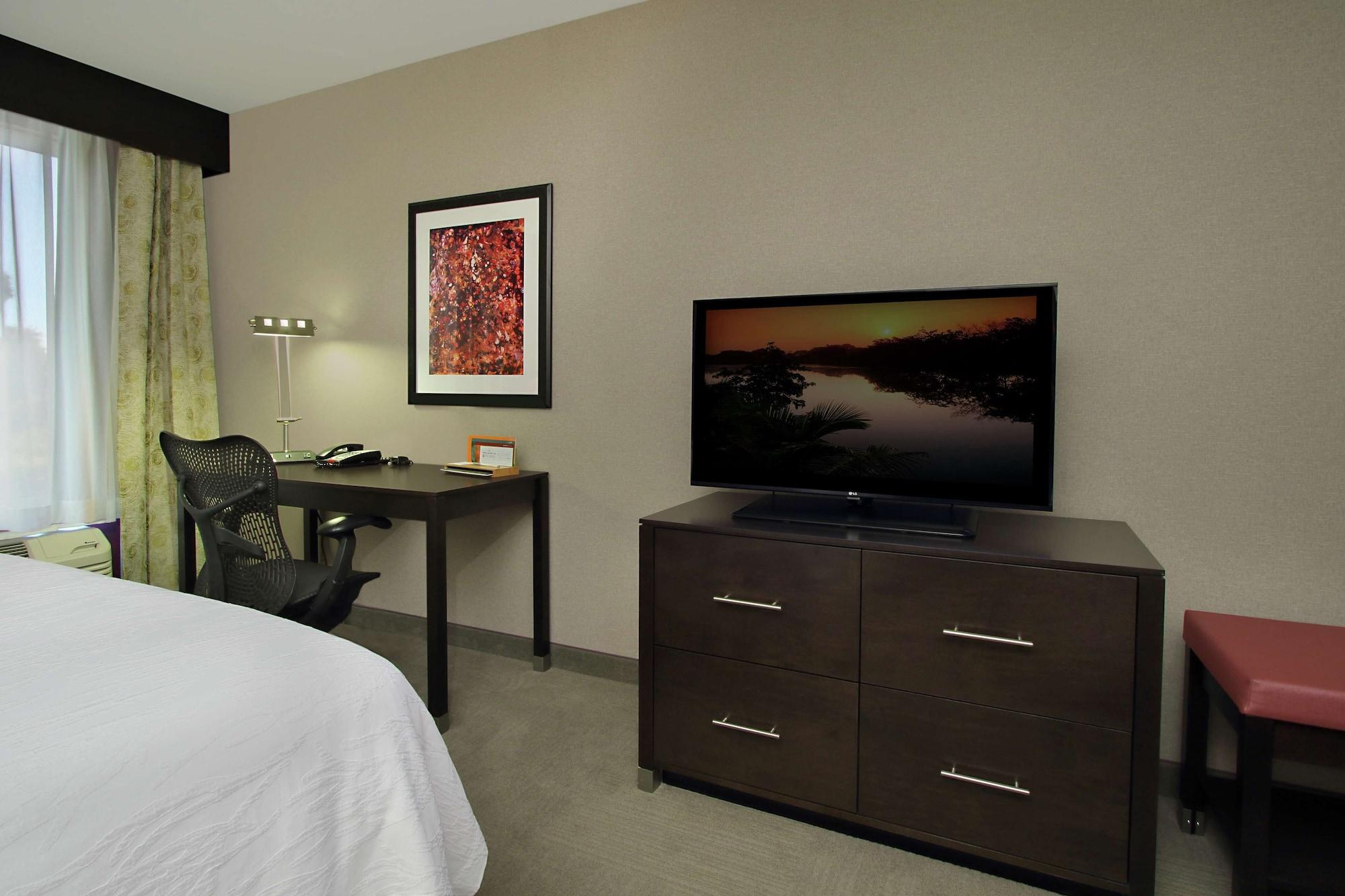 Hilton Garden Inn Sonoma County Airport Санта-Роза Экстерьер фото