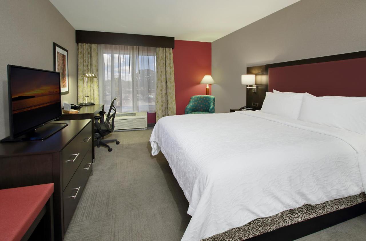 Hilton Garden Inn Sonoma County Airport Санта-Роза Экстерьер фото