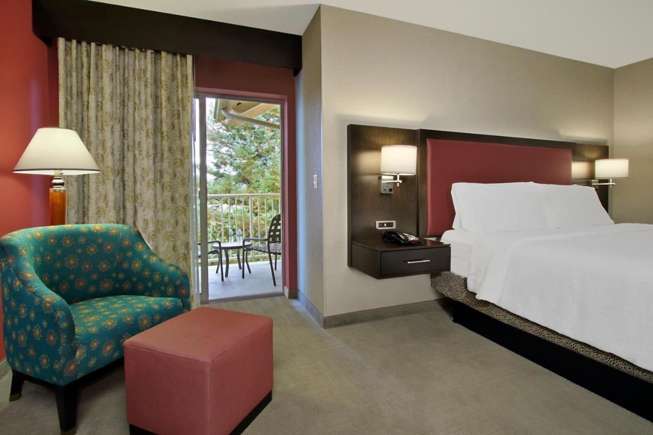 Hilton Garden Inn Sonoma County Airport Санта-Роза Экстерьер фото