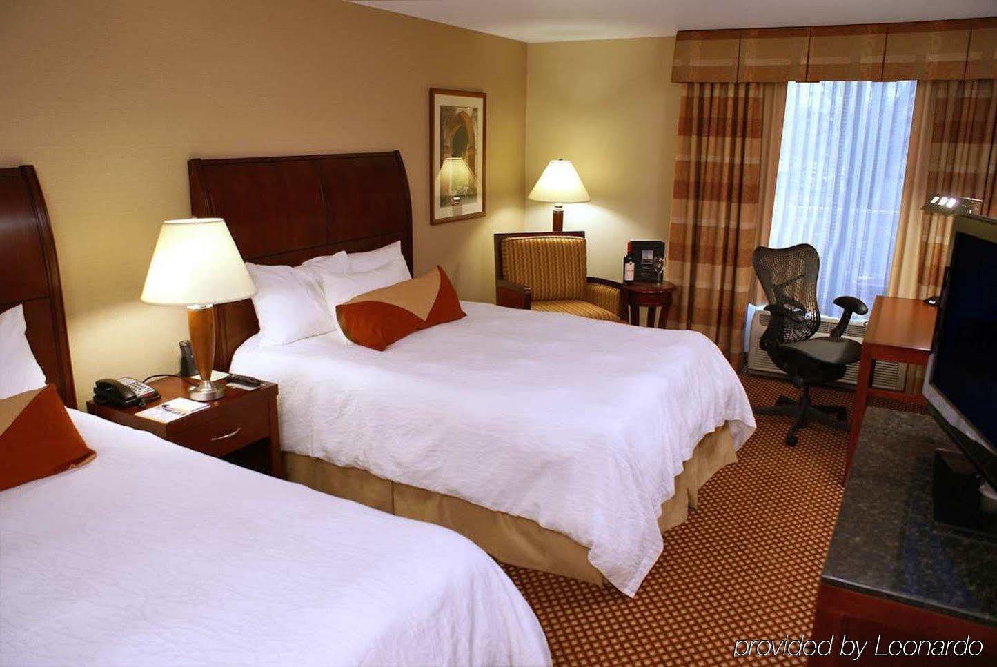 Hilton Garden Inn Sonoma County Airport Санта-Роза Экстерьер фото